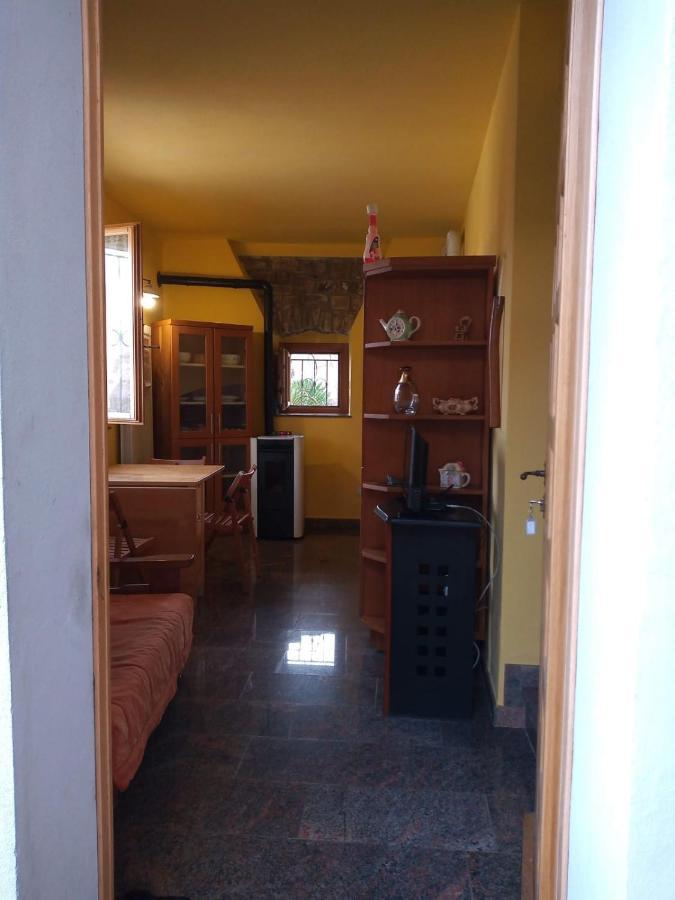 Ferienwohnung Locazione Turistica La Ca Gialla Pontremoli Exterior foto