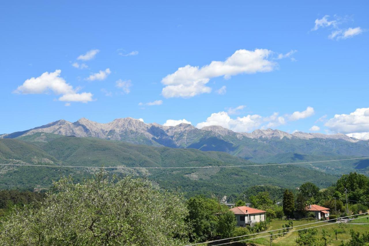 Ferienwohnung Locazione Turistica La Ca Gialla Pontremoli Exterior foto