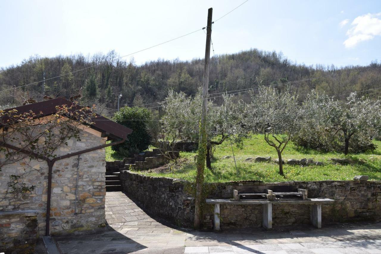 Ferienwohnung Locazione Turistica La Ca Gialla Pontremoli Exterior foto
