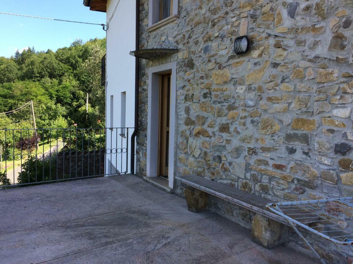 Ferienwohnung Locazione Turistica La Ca Gialla Pontremoli Exterior foto